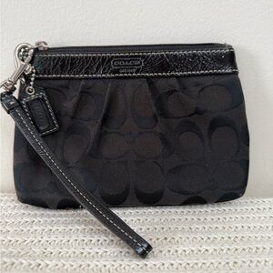 Coach Vintage Black Signature small Wristlet with original hang tag